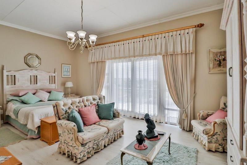 4 Bedroom Property for Sale in Stilbaai Wes Western Cape